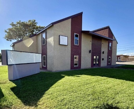 715 10th St, Alamogordo, NM for Sale