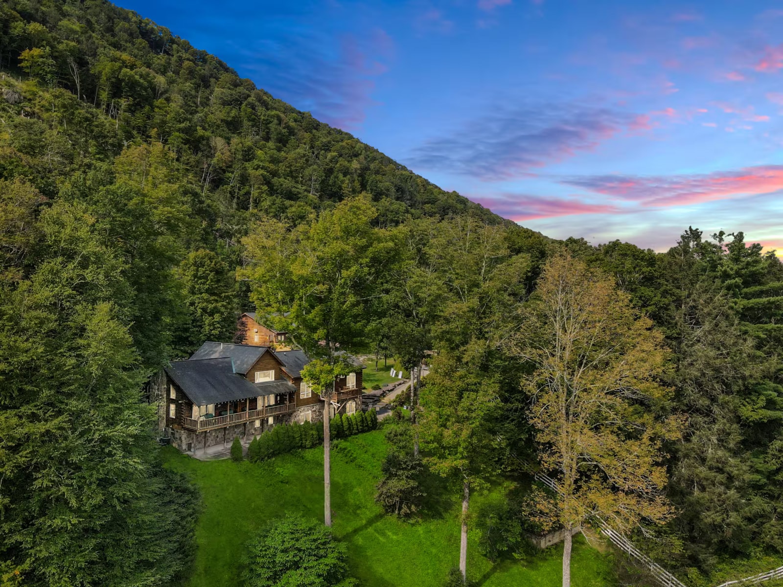 1650 Bodoit Rd, Hancock, NY for Sale