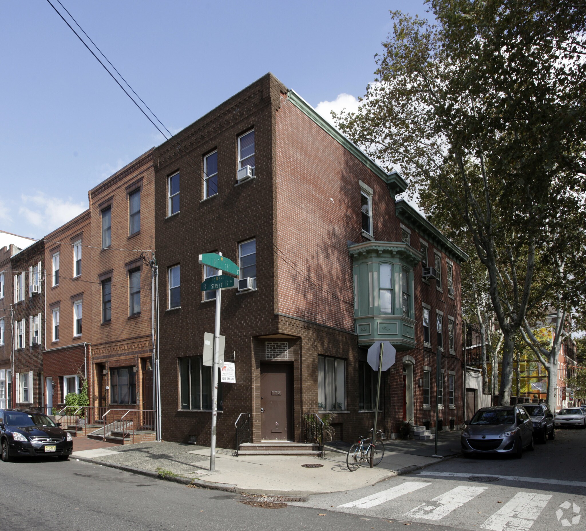 775 S 8th St, Philadelphia, PA for Sale