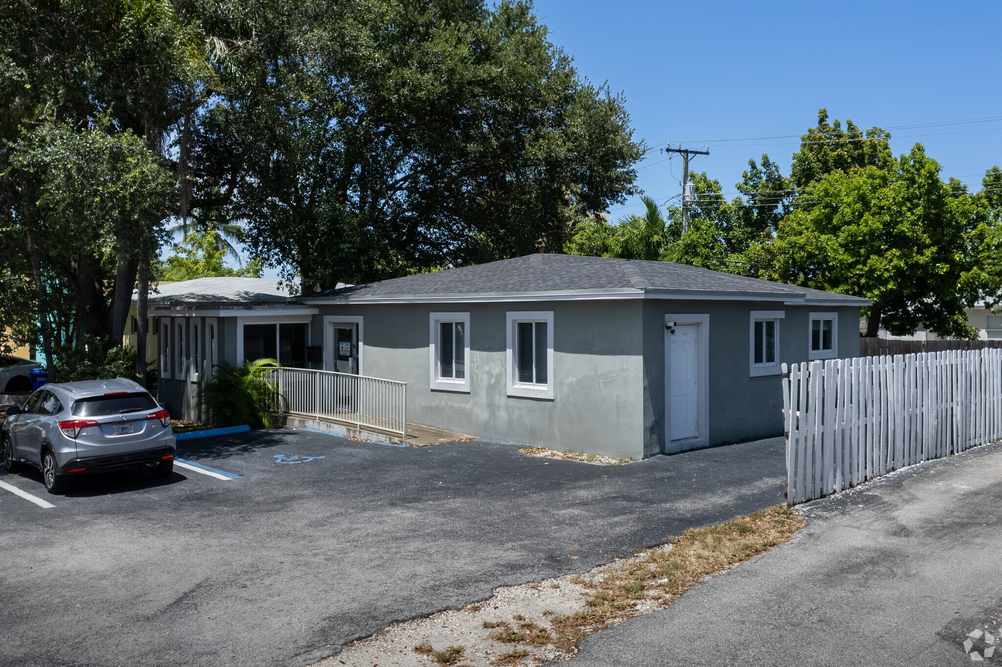 17021 NE 6th Ave, North Miami Beach, FL for Sale