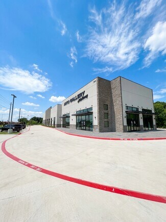 Mc Kinney, TX Auto Dealership - 751 N Central Expy