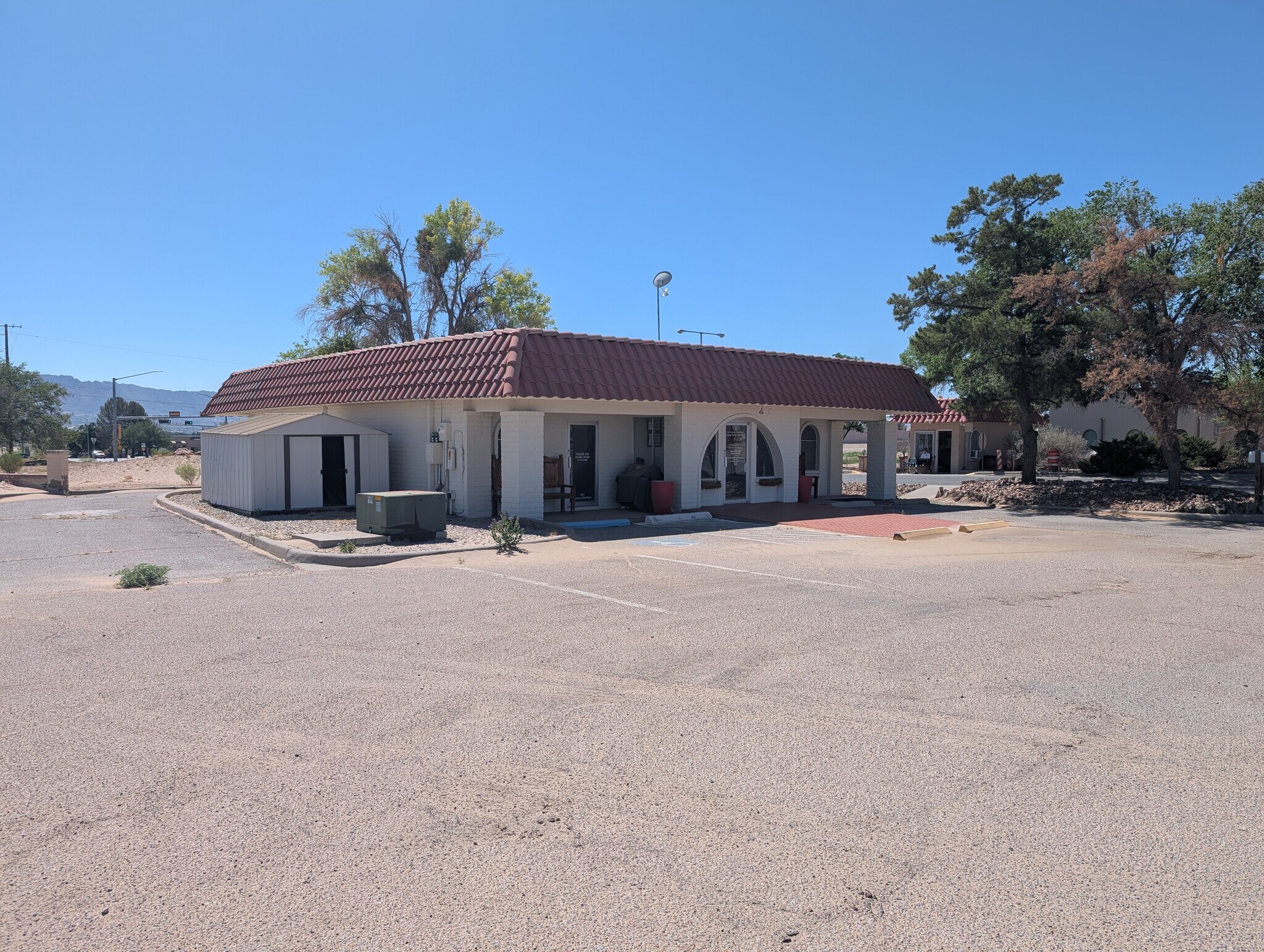 1301 Country Club Rd, Santa Teresa, NM for Rent