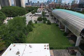 Chicago, IL Commercial - 2211 S State St