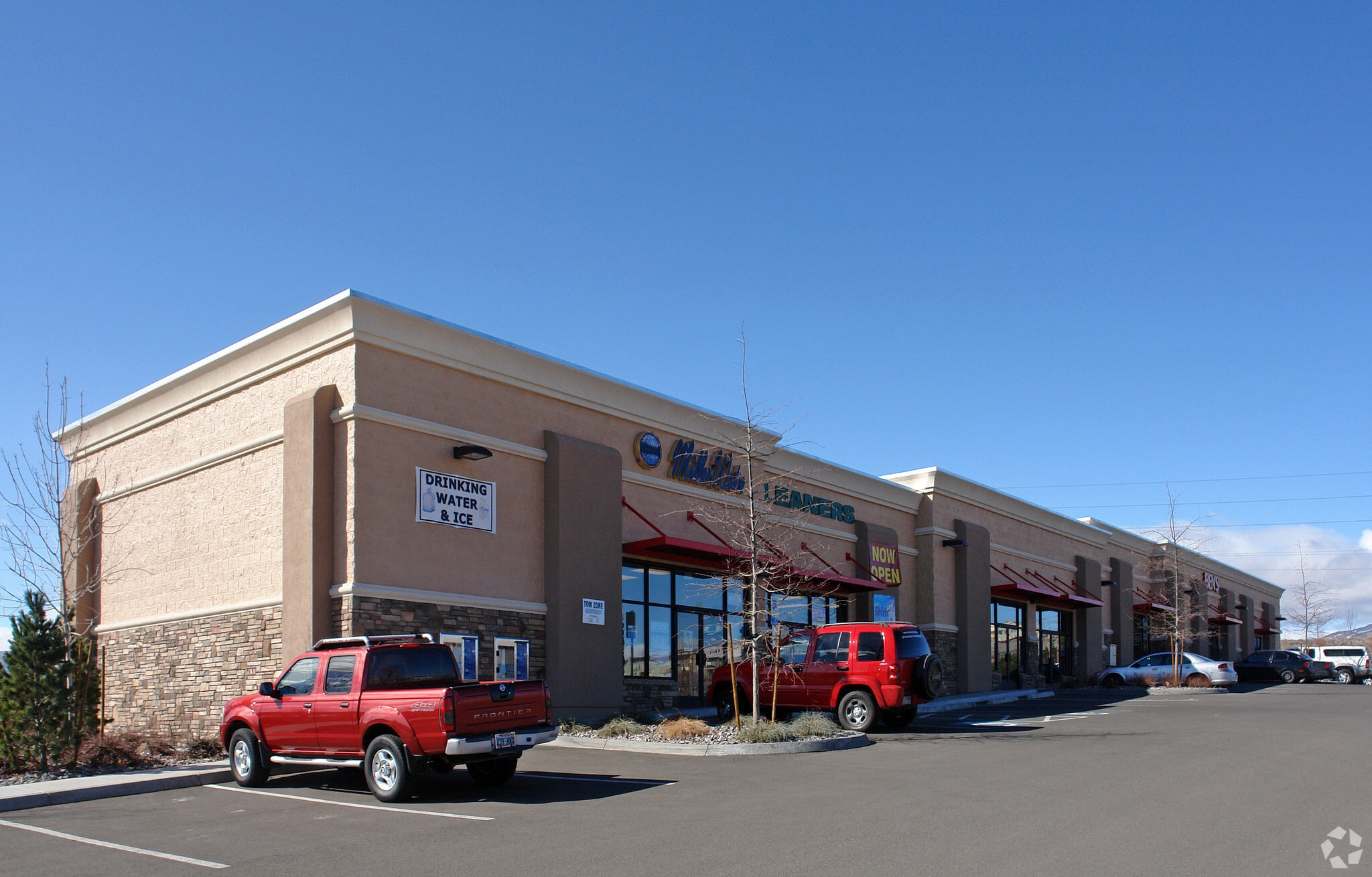 2990 Sullivan Ln Sparks, NV 89431 Shopping Center Property for Lease