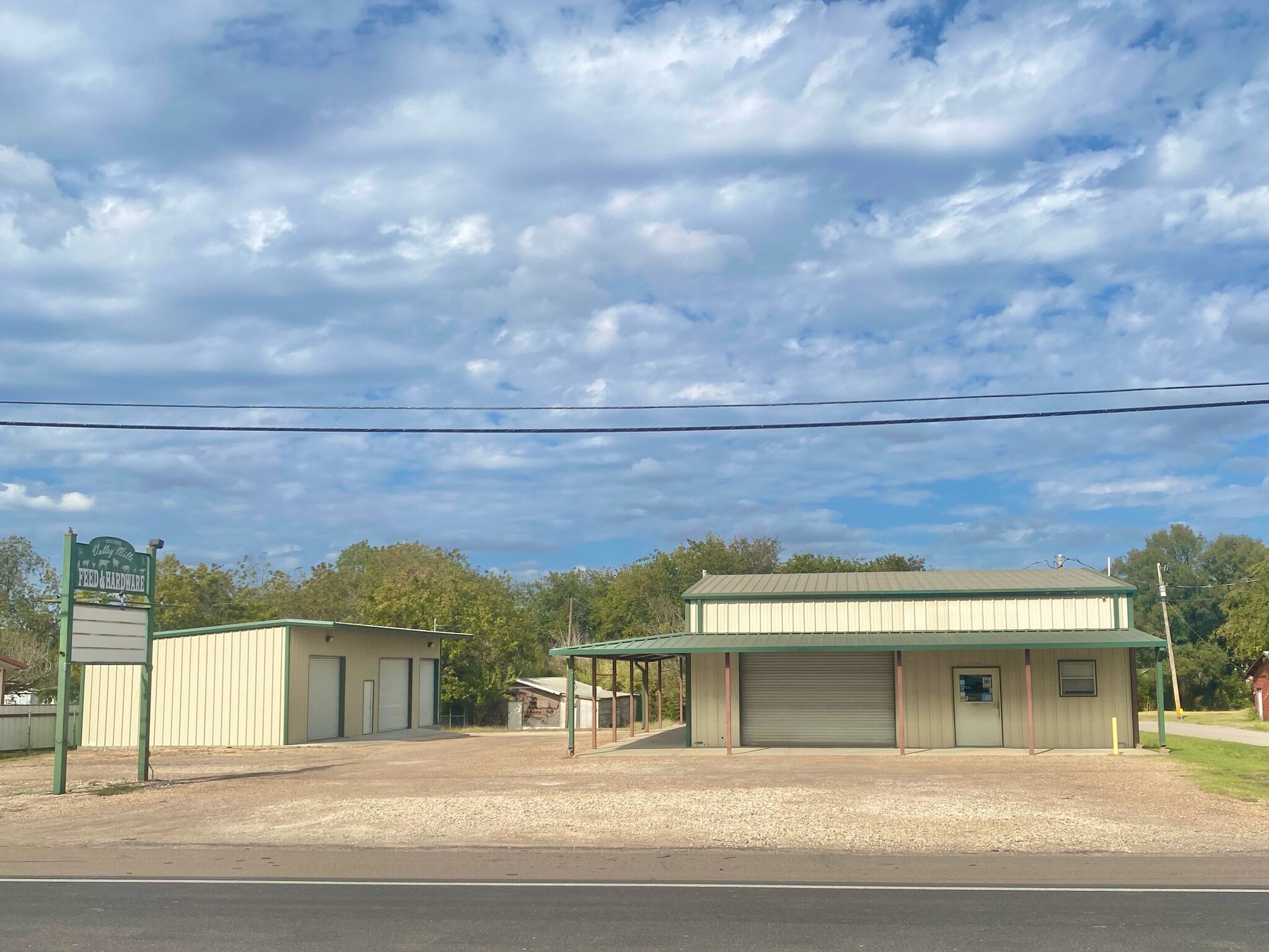 707 E Avenue C, Valley Mills, TX for Sale