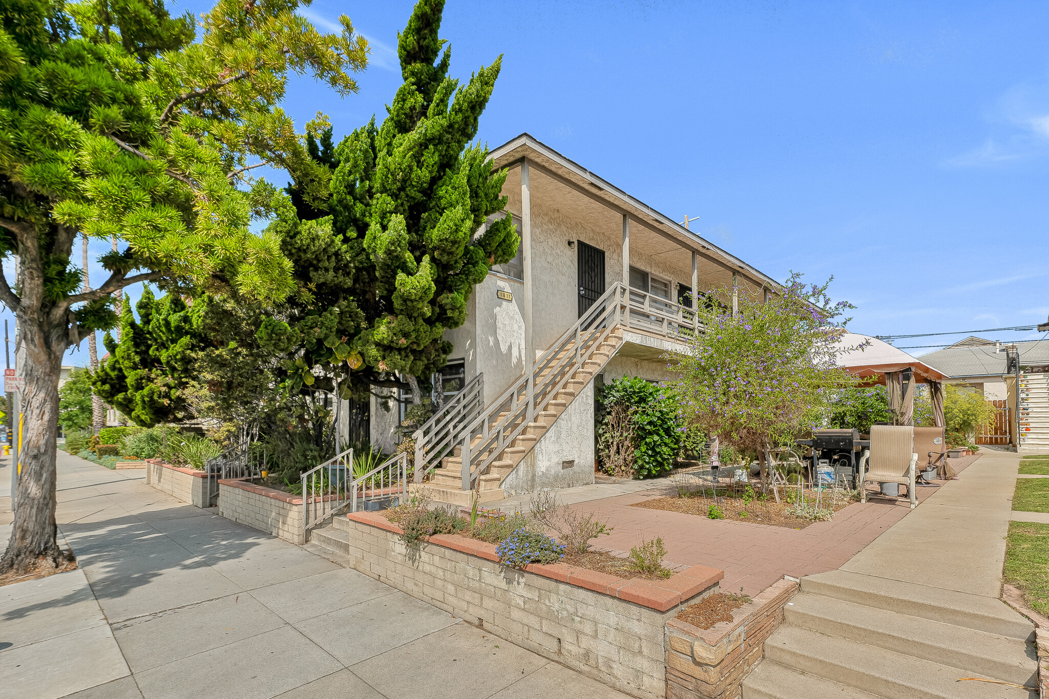 1811 Ocean Park Blvd, Santa Monica, CA for Sale