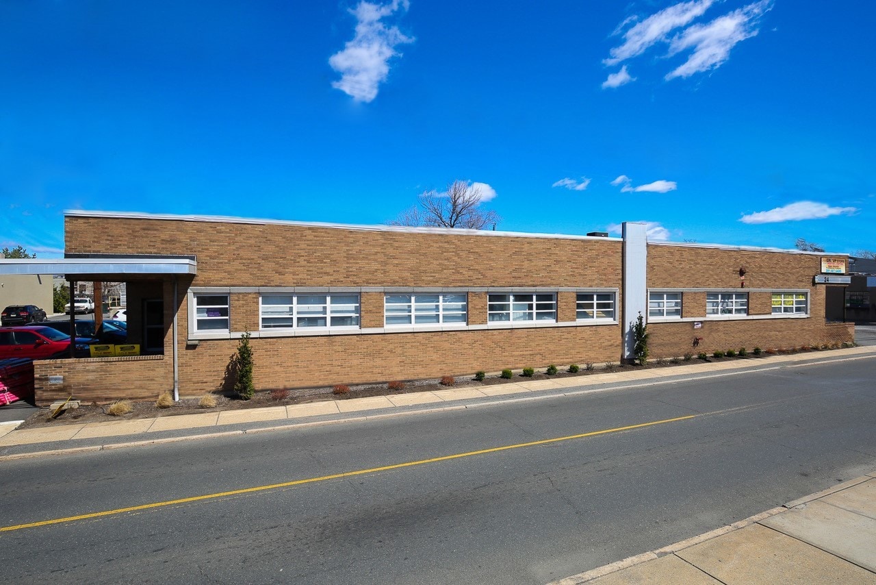 14-24 E Wesley St, South Hackensack, NJ for Rent