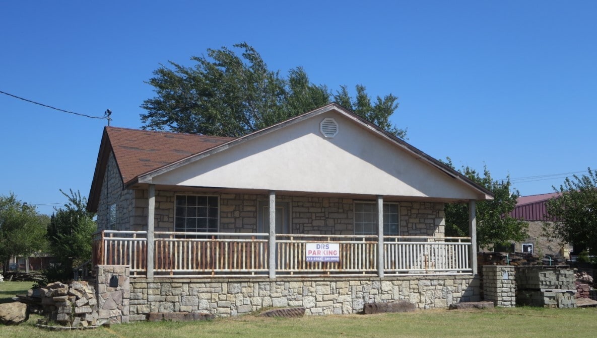 29 W 5th St, Edmond, OK for Sale