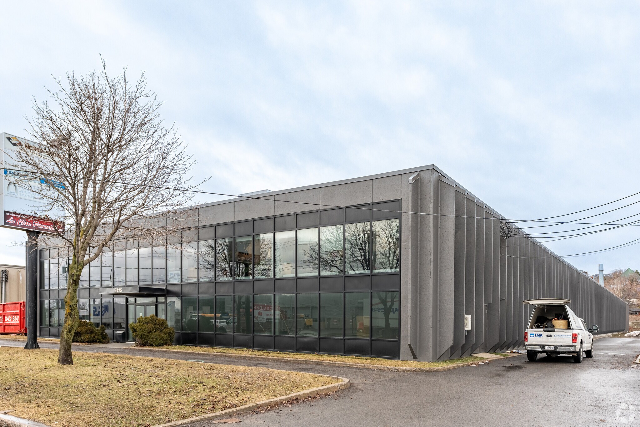 2425 Av Watt, Québec, QC for Rent