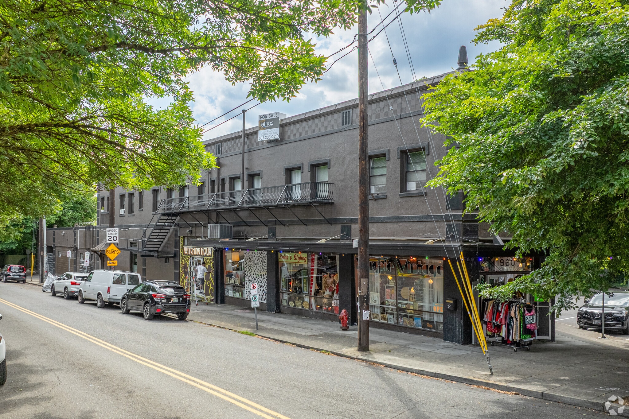 1960 SE Hawthorne Blvd, Portland, OR for Sale