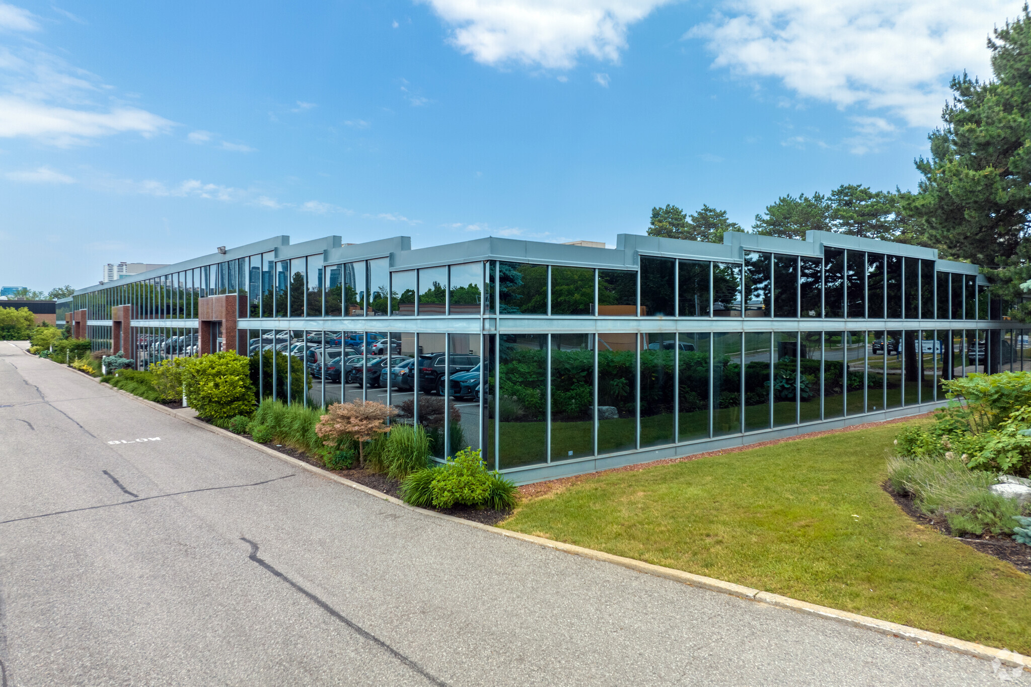 235-255 Lesmill Rd, Toronto, ON for Rent