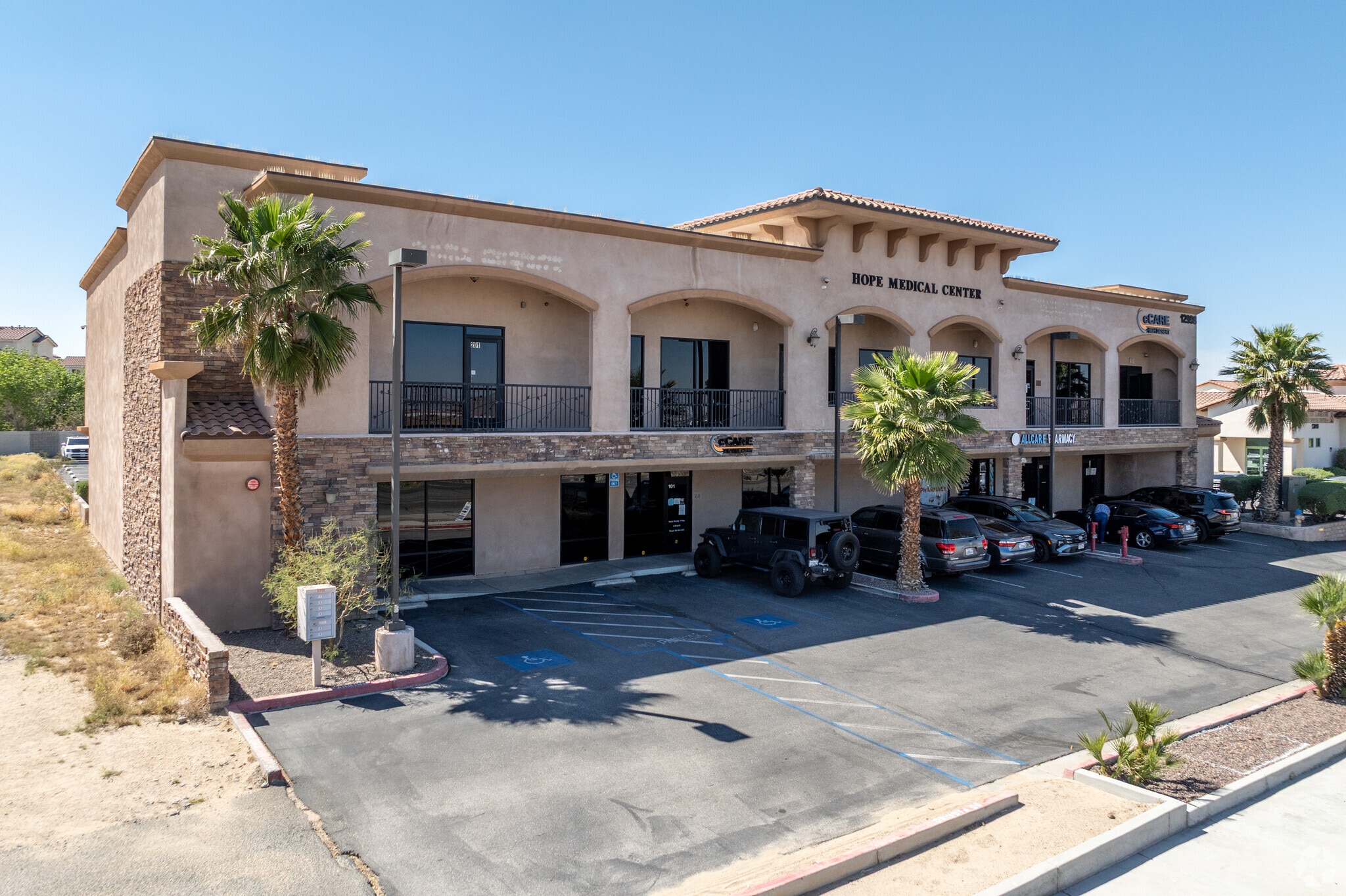 12998 Hesperia Rd, Victorville, CA for Rent