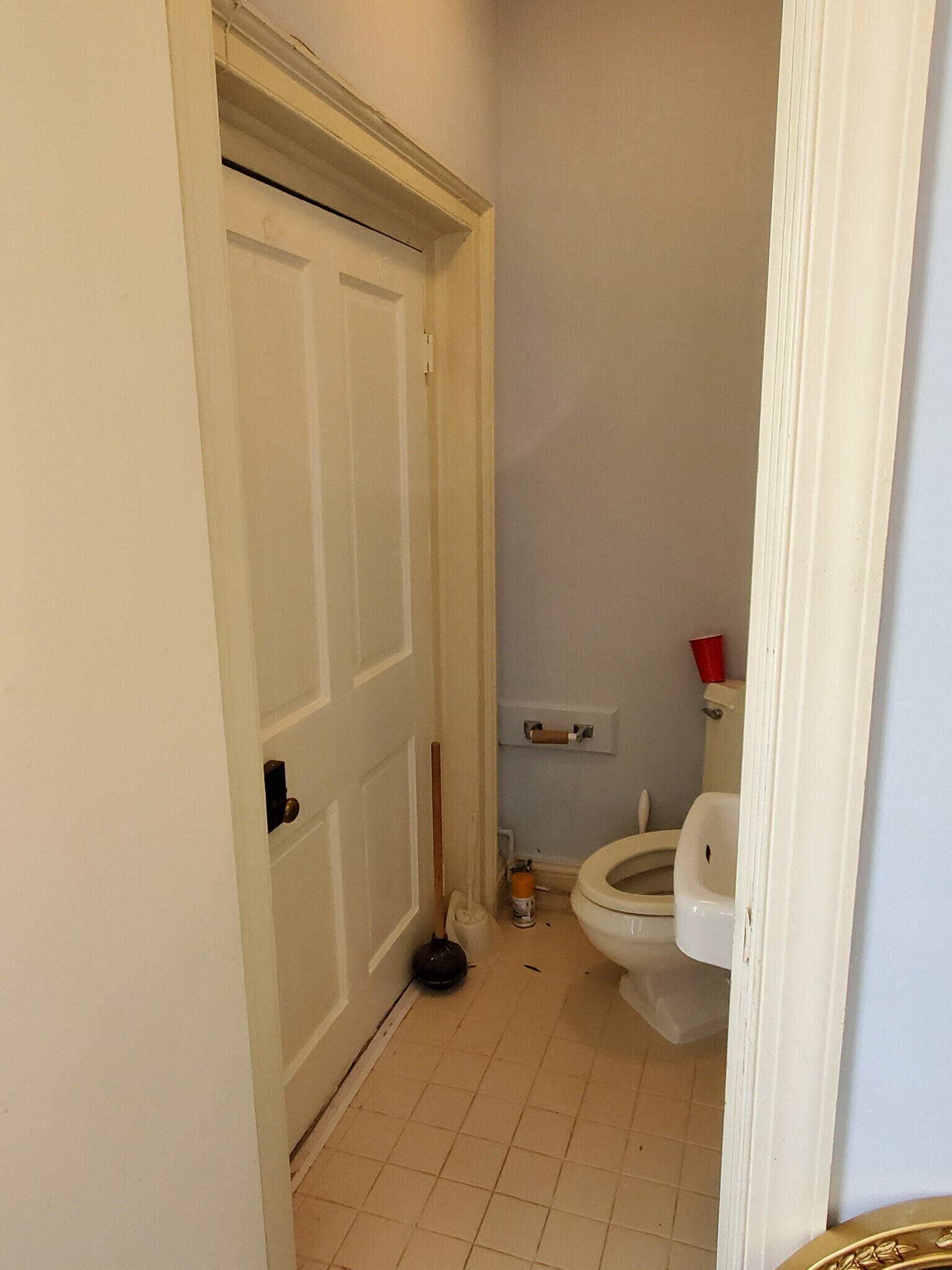 23 E Market St, Leesburg, VA for Rent