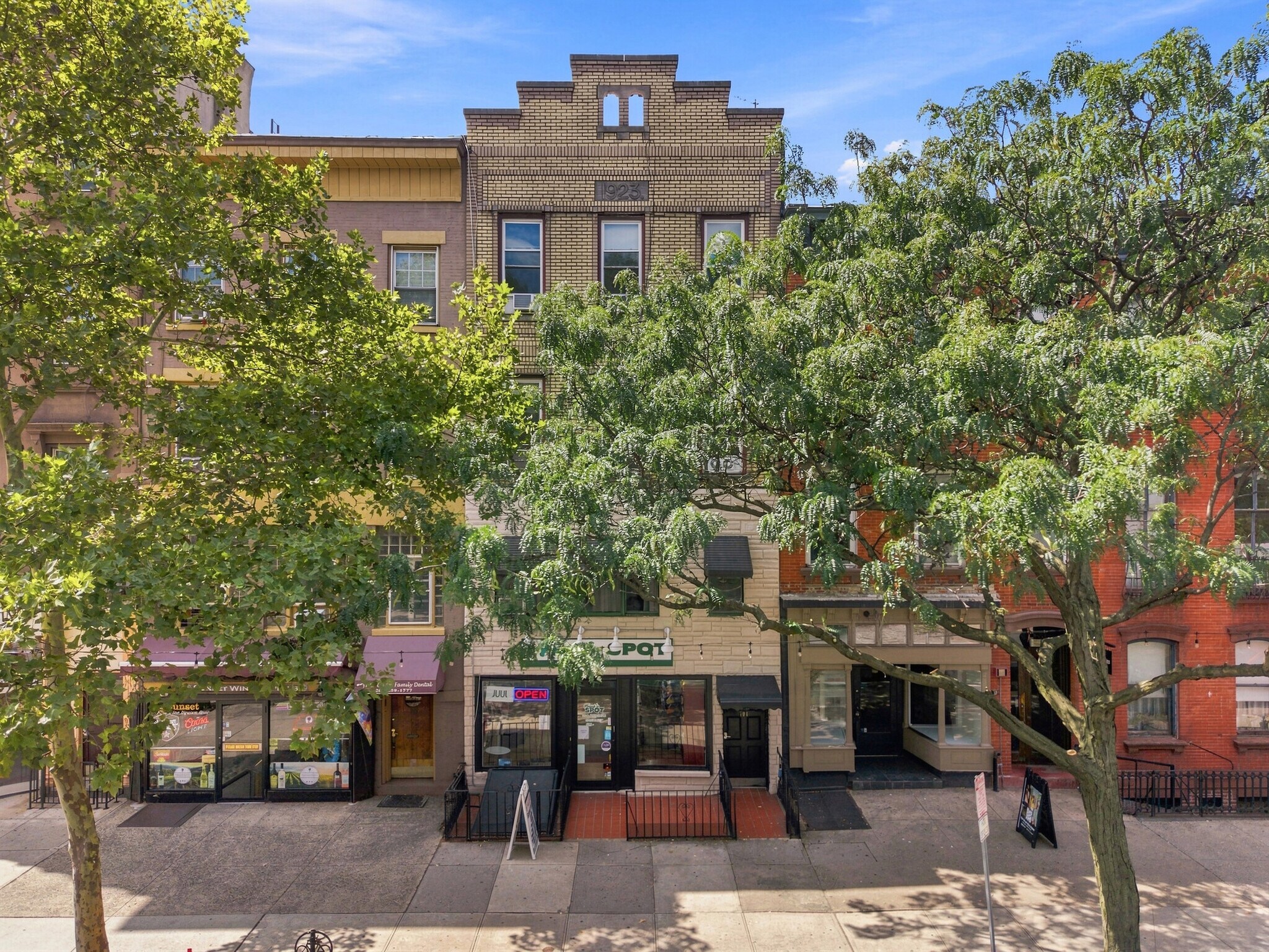 704 Washington St, Hoboken, NJ for Sale