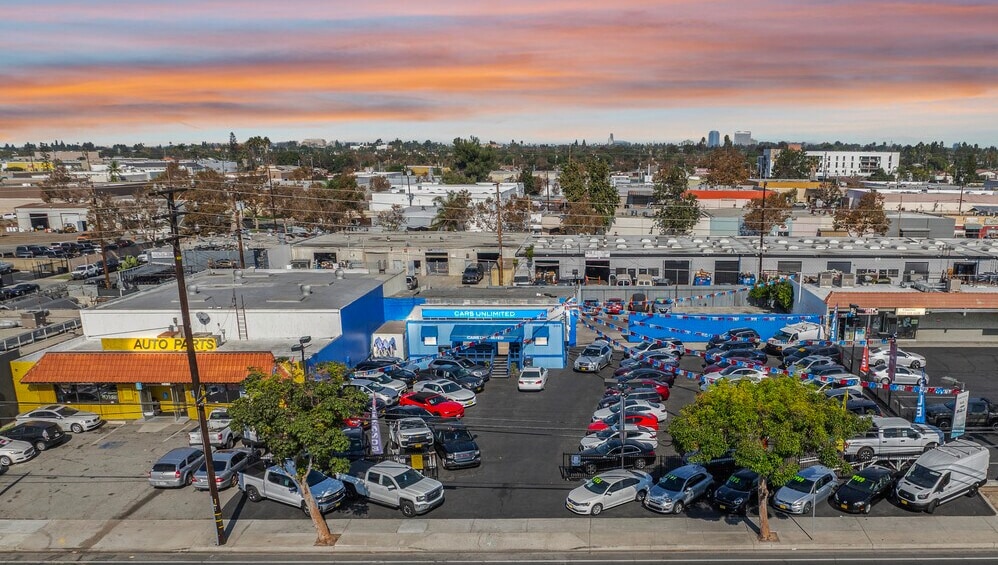 2301 W 1st St, Santa Ana, CA for Sale