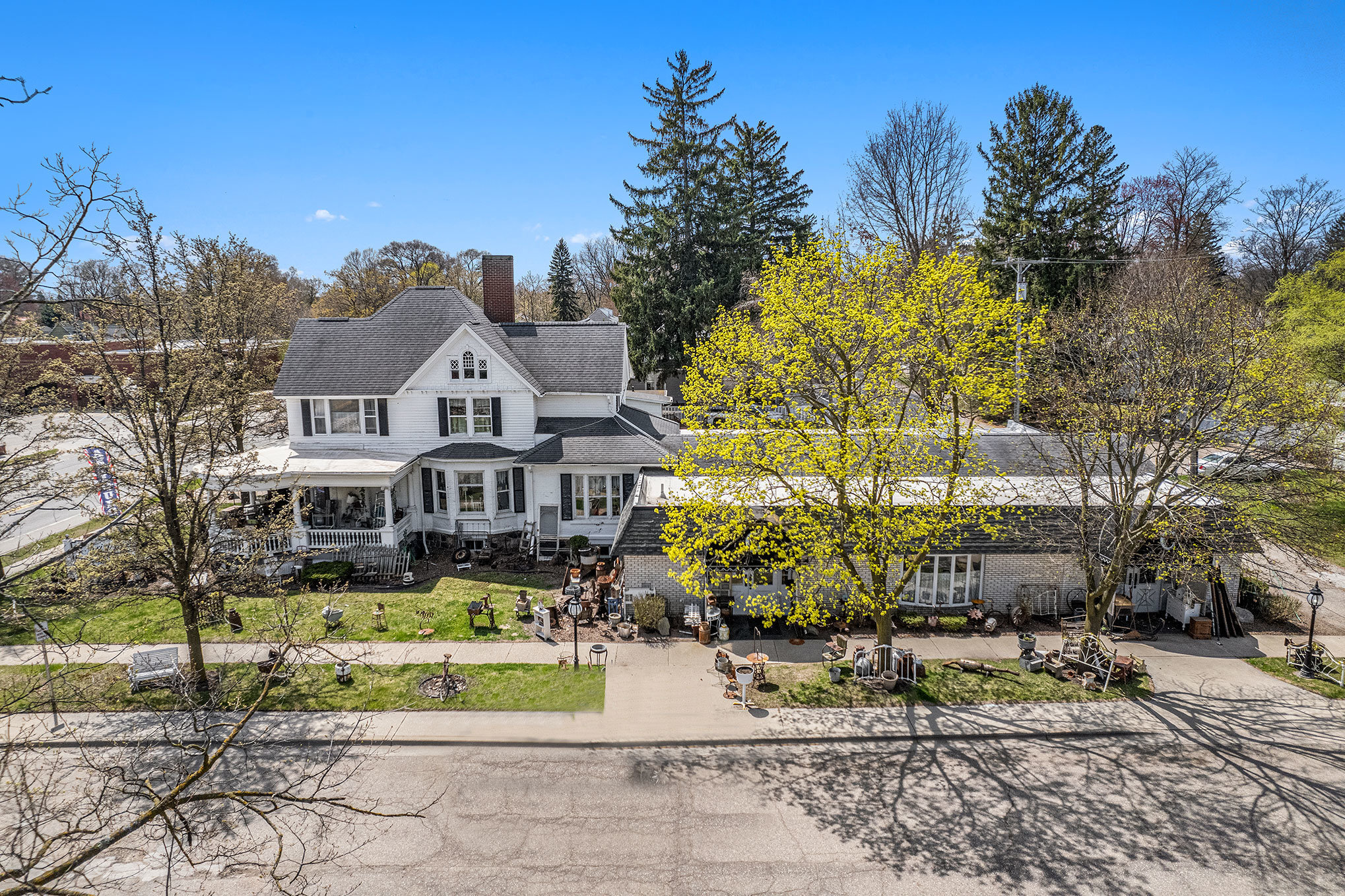 302 S State St, Caro, MI for Sale
