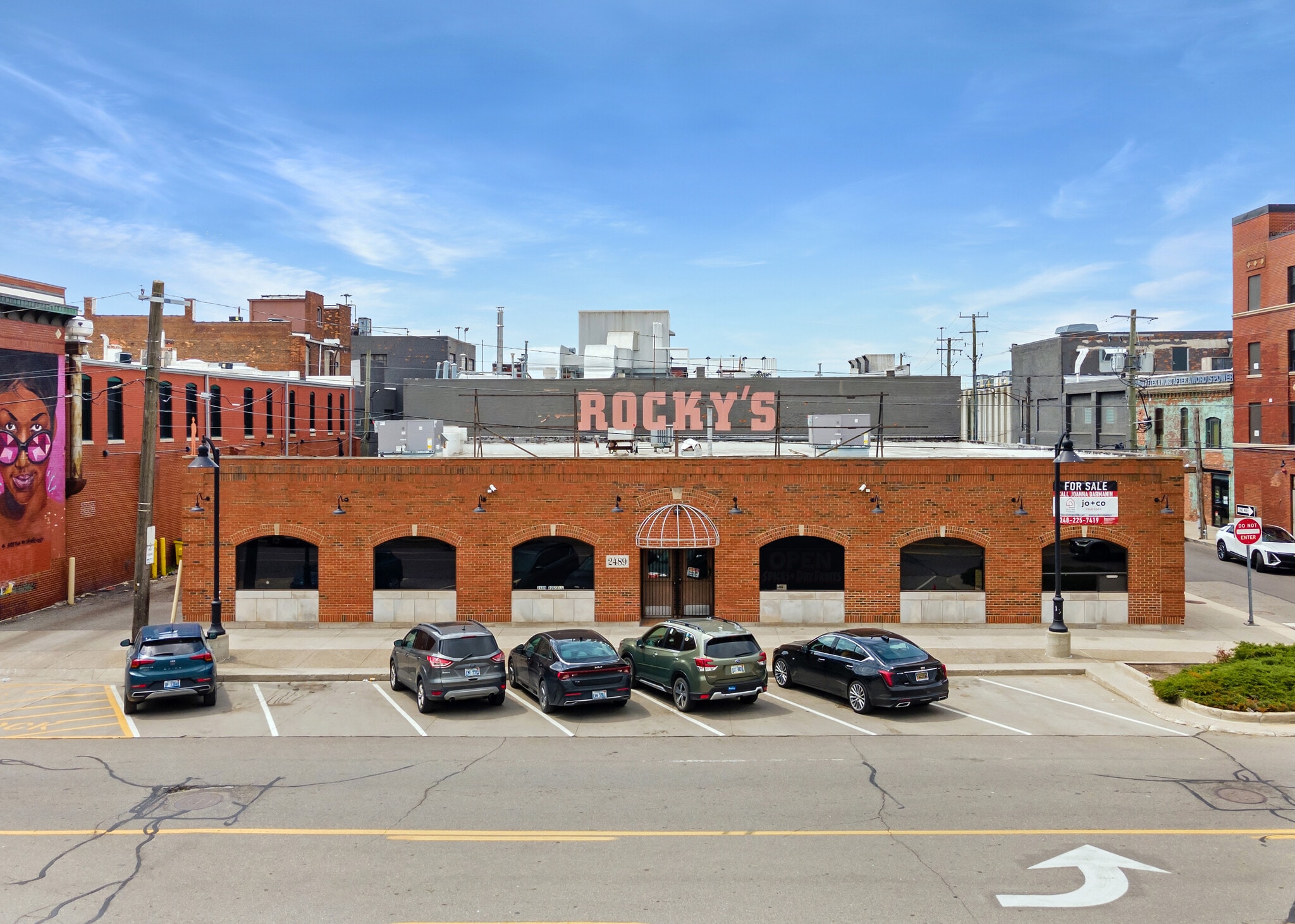2489 Russell St, Detroit, MI for Sale
