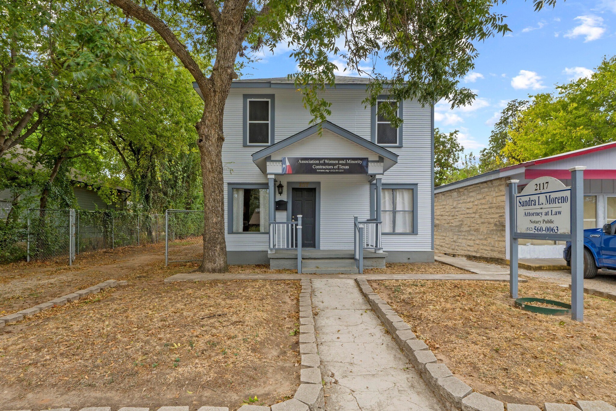 2117 E Cesar Chavez St, Austin, TX for Sale