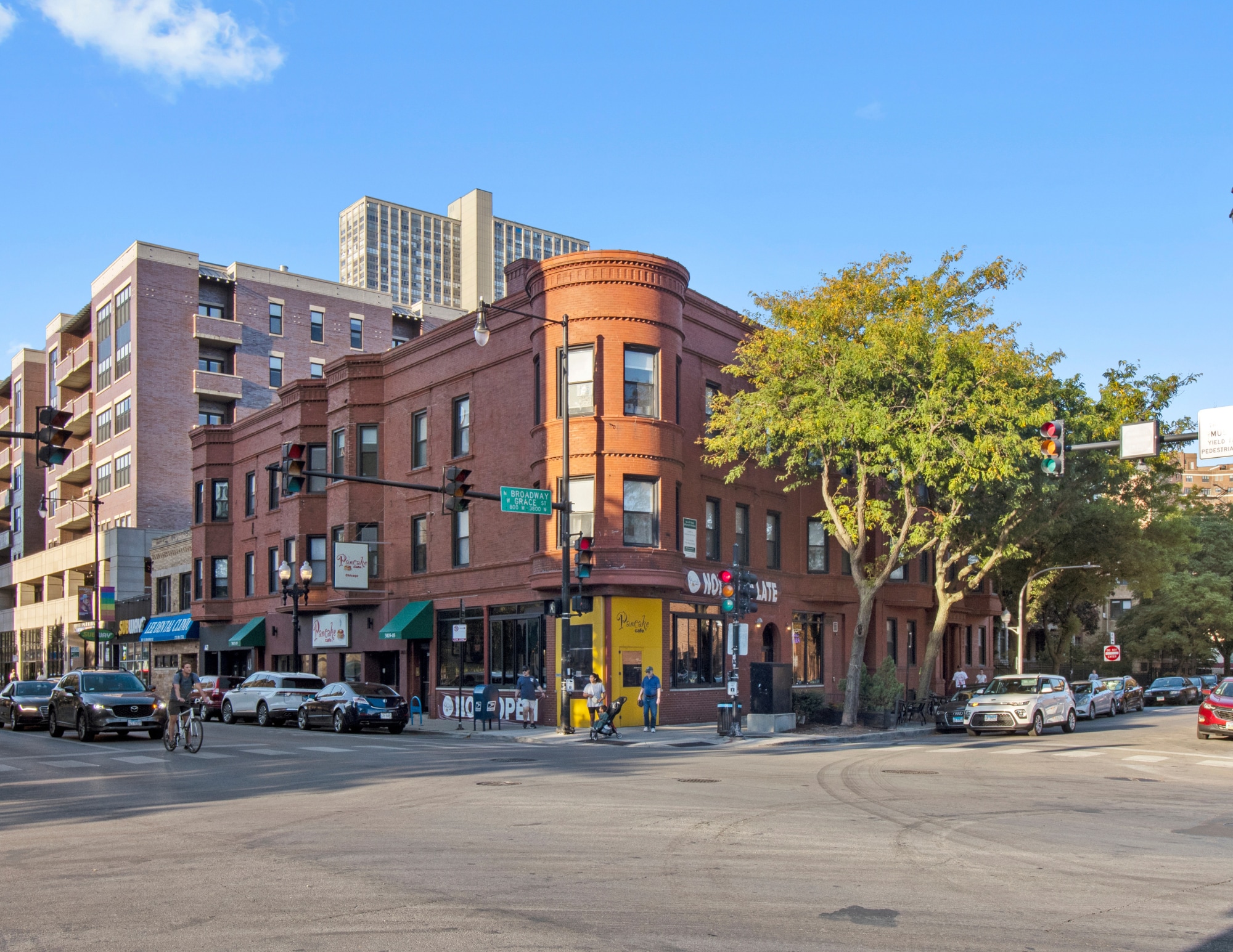 732 W Grace St, Chicago, IL for Sale