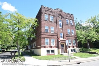 Cleveland, OH Apartments - 1933 Lee Rd