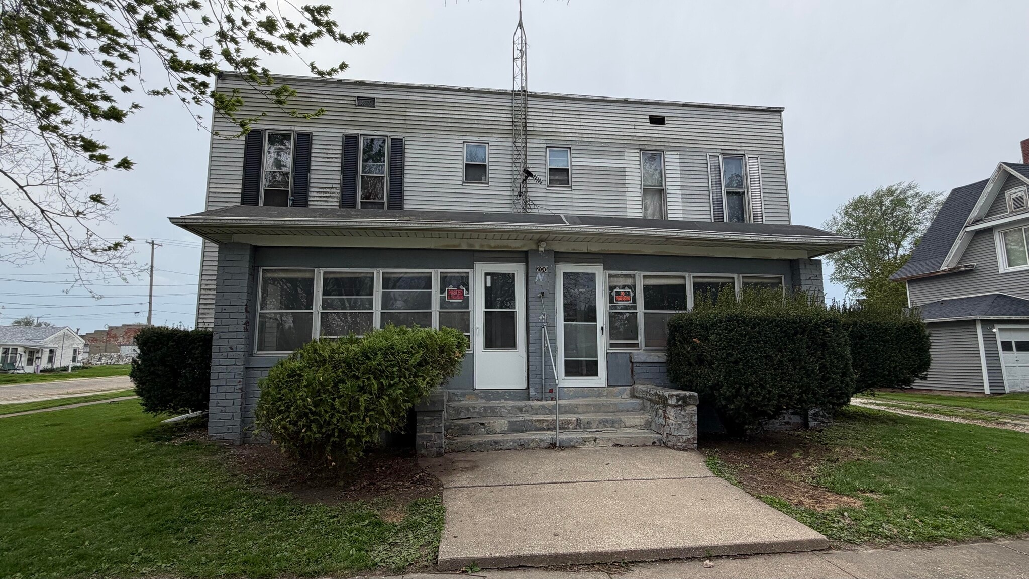 200 N Jefferson St, Abingdon, IL for Sale