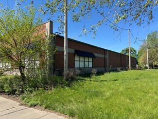 Cleveland, OH Freestanding - 2272 E 55th St