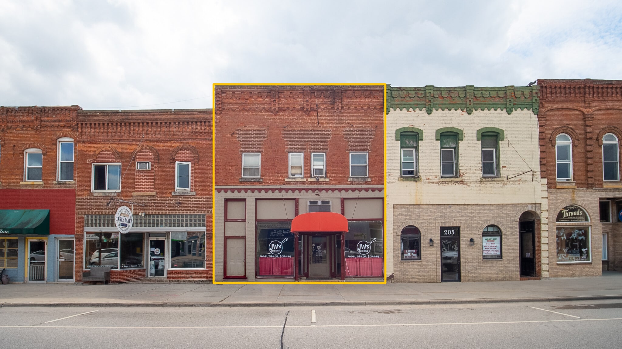 207 Main St, Chatfield, MN for Sale