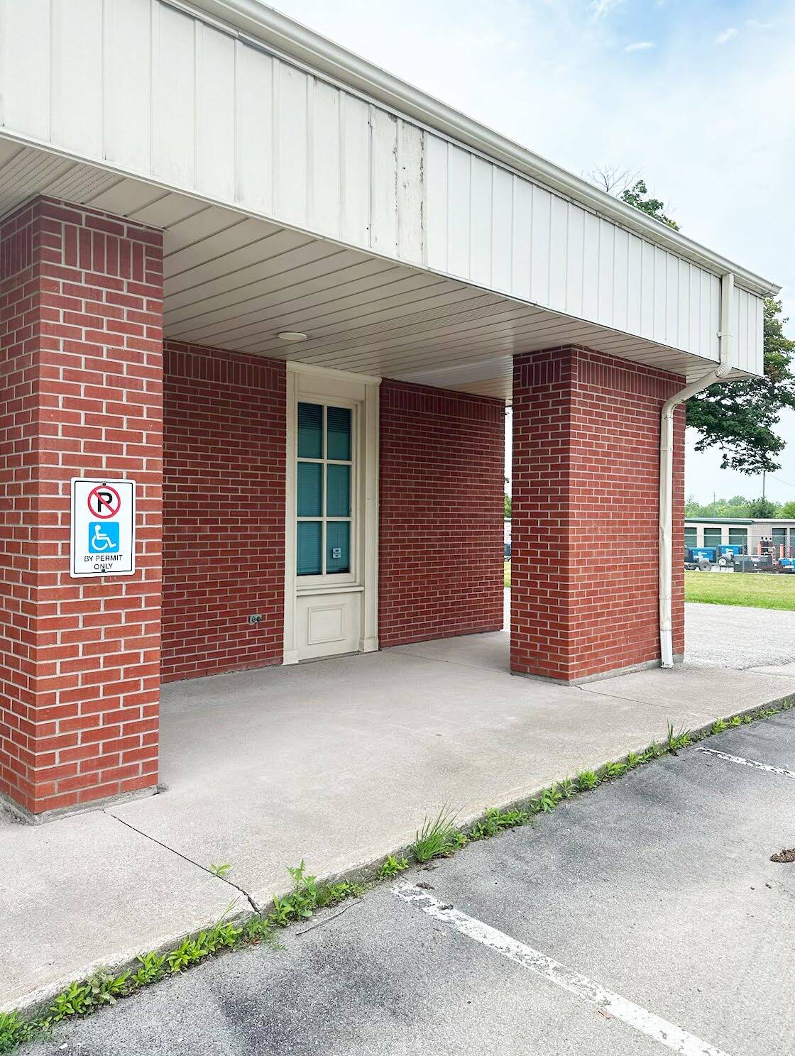 258 Killaly St W, Port Colborne, ON for Rent