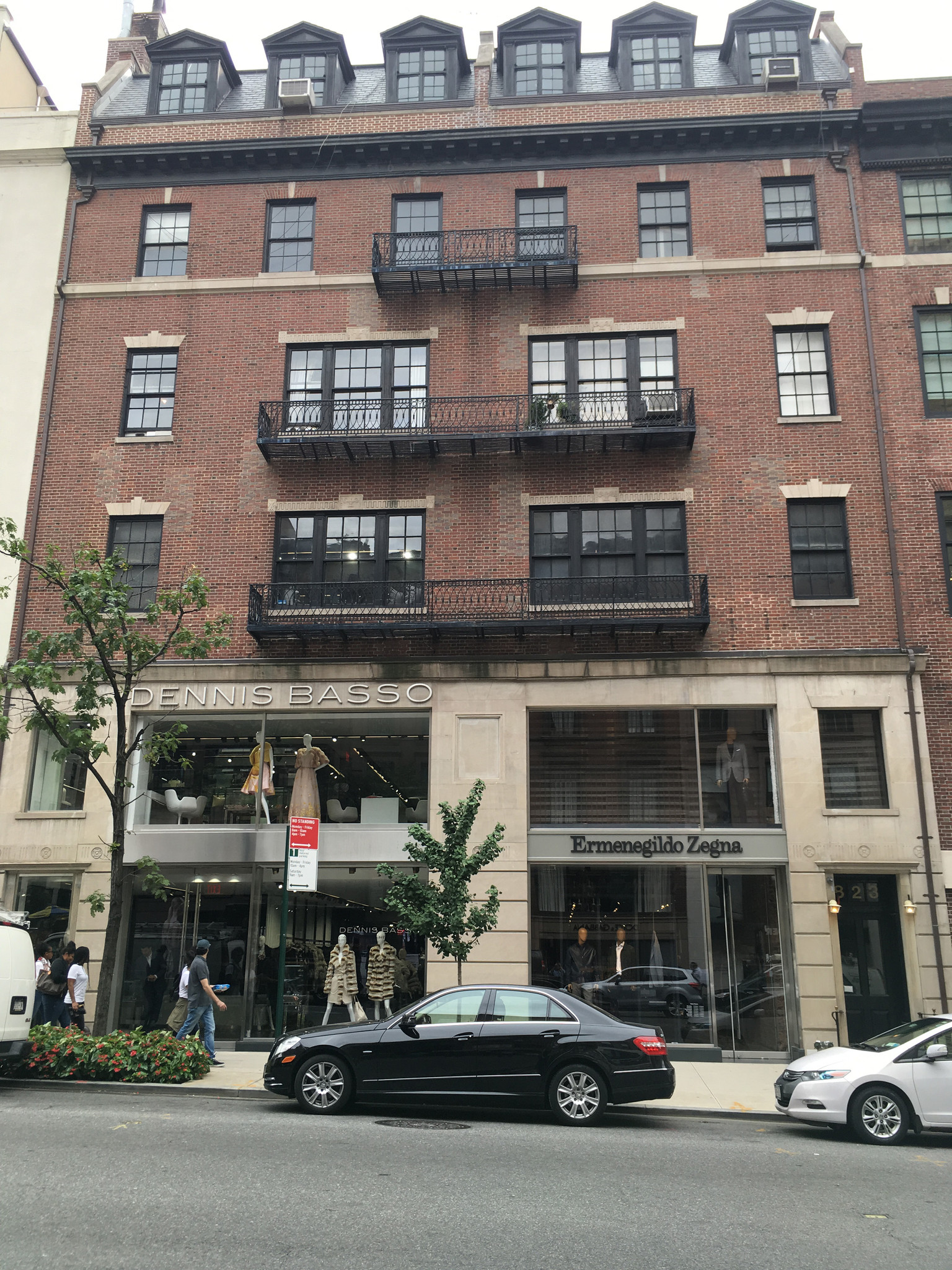 823-825 Madison Ave, New York, NY for Rent