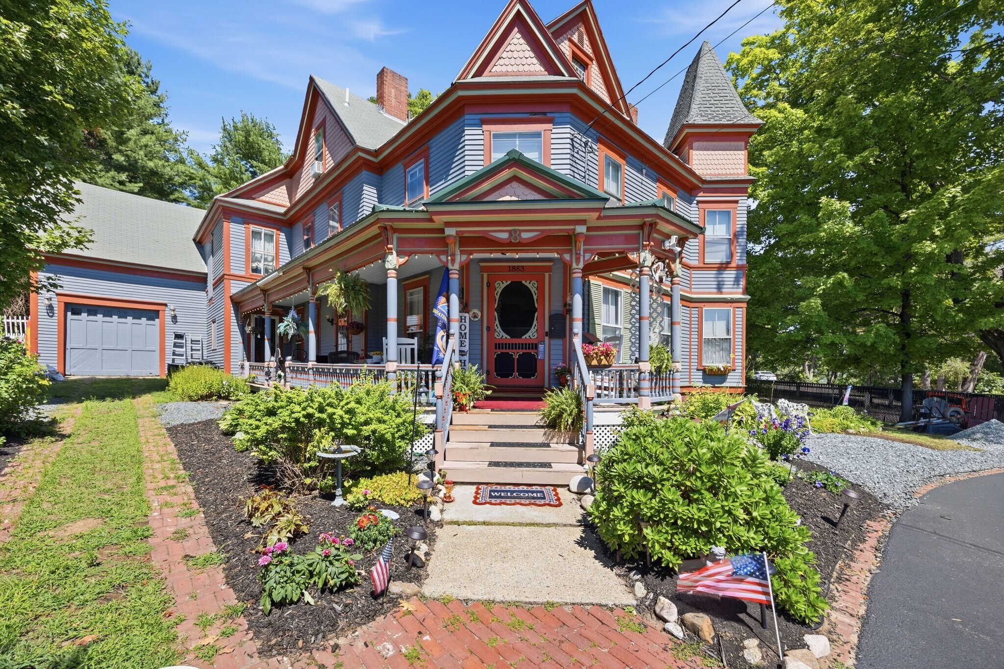 8 Pleasant St, Plymouth, NH for Sale