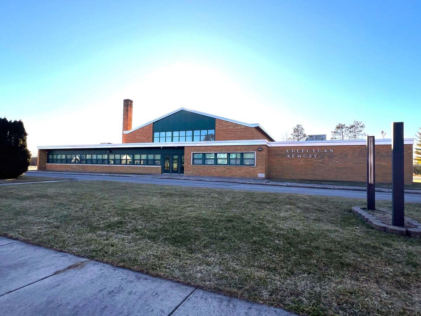 610 Cuyler St, Cheboygan, MI for Rent