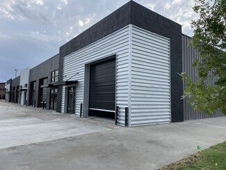 McKinney, TX Warehouse - 414 Metro Park Dr