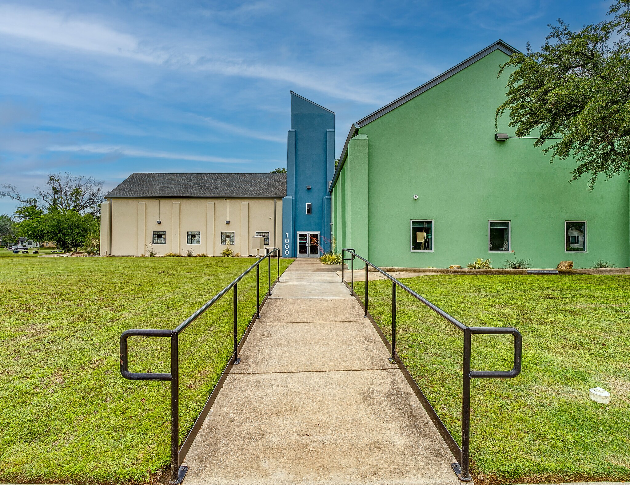 1000 Bonnie Brae Ave, Fort Worth, TX for Sale