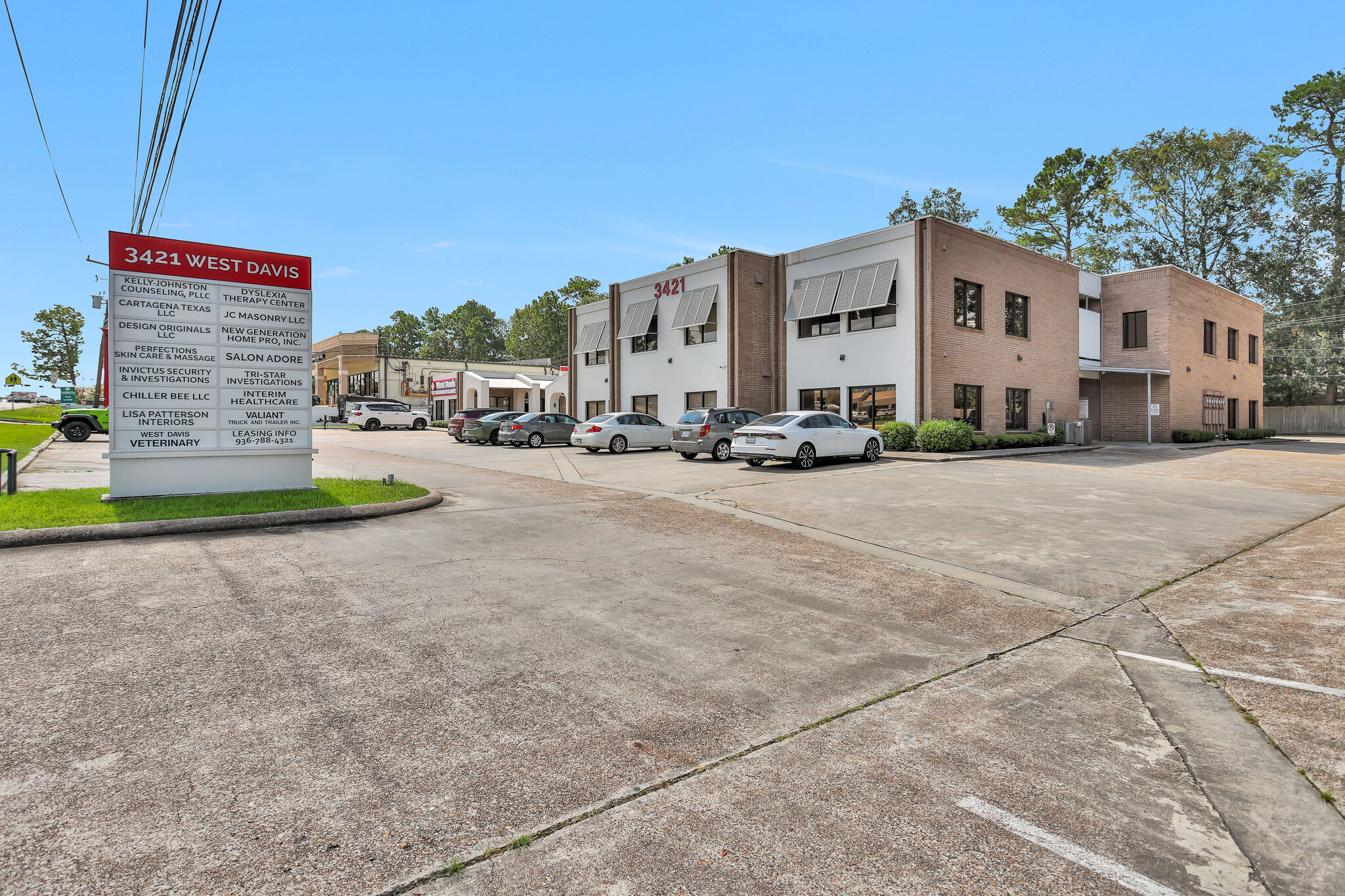 3411-3421 W Davis St, Conroe, TX for Rent