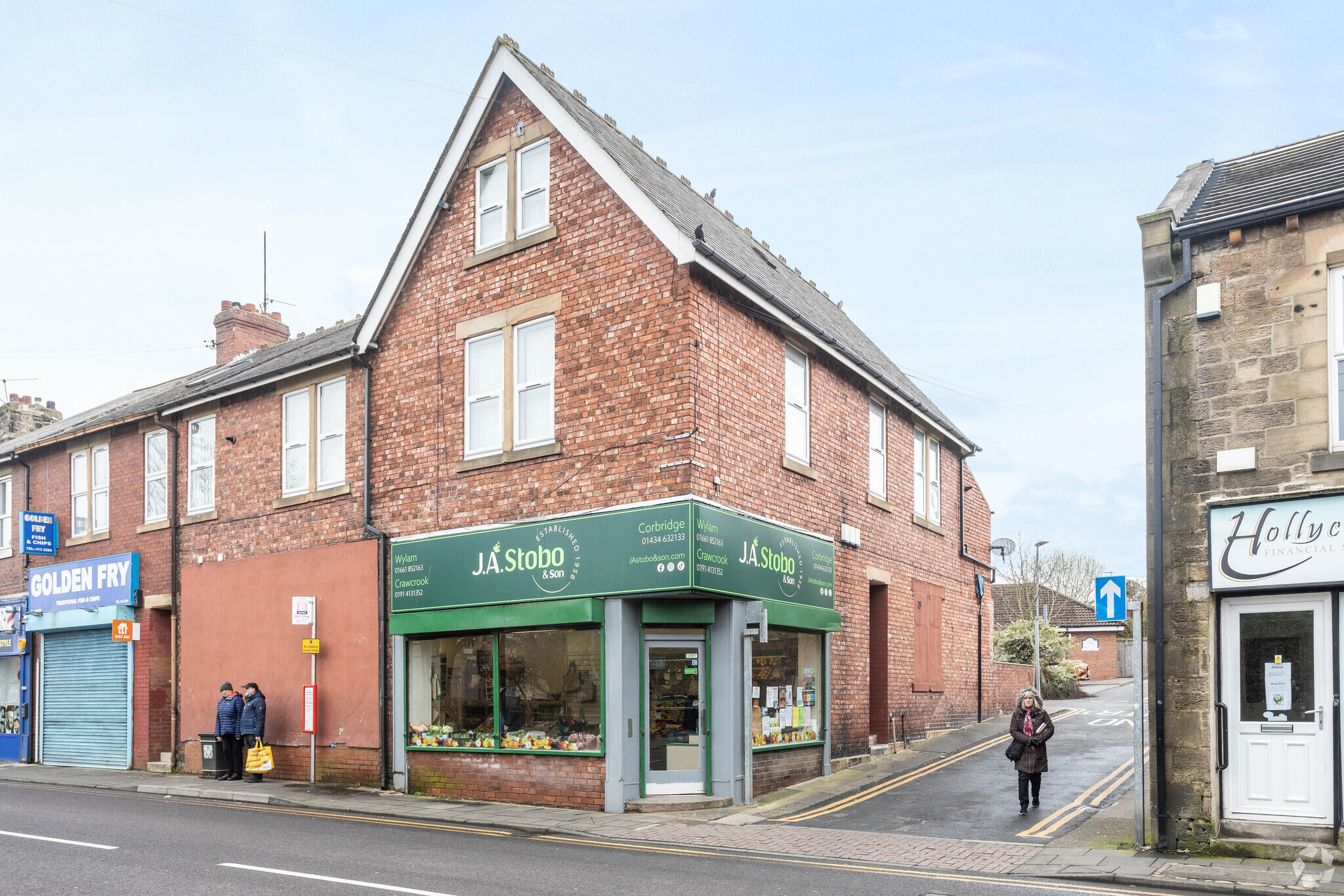 9-11 Main St, Crawcrook, TWR for Rent