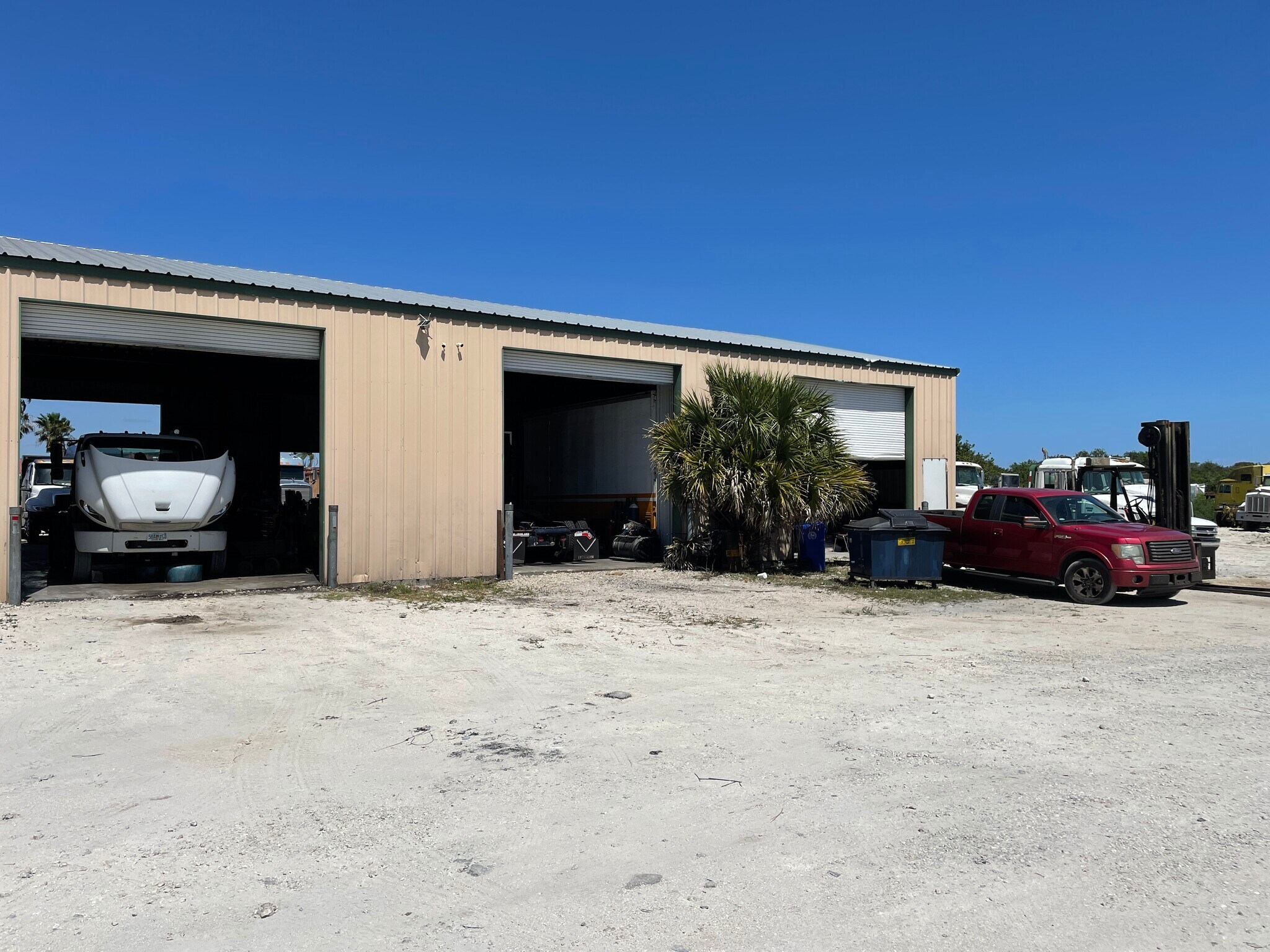 27107 US Highway 27, Moore Haven, FL for Sale