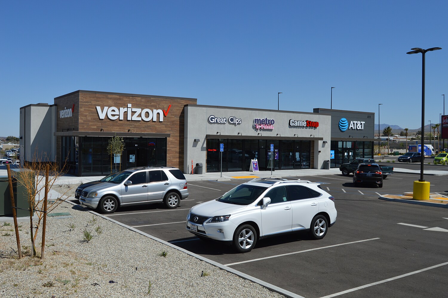 411 Montara Rd, Barstow, CA for Rent