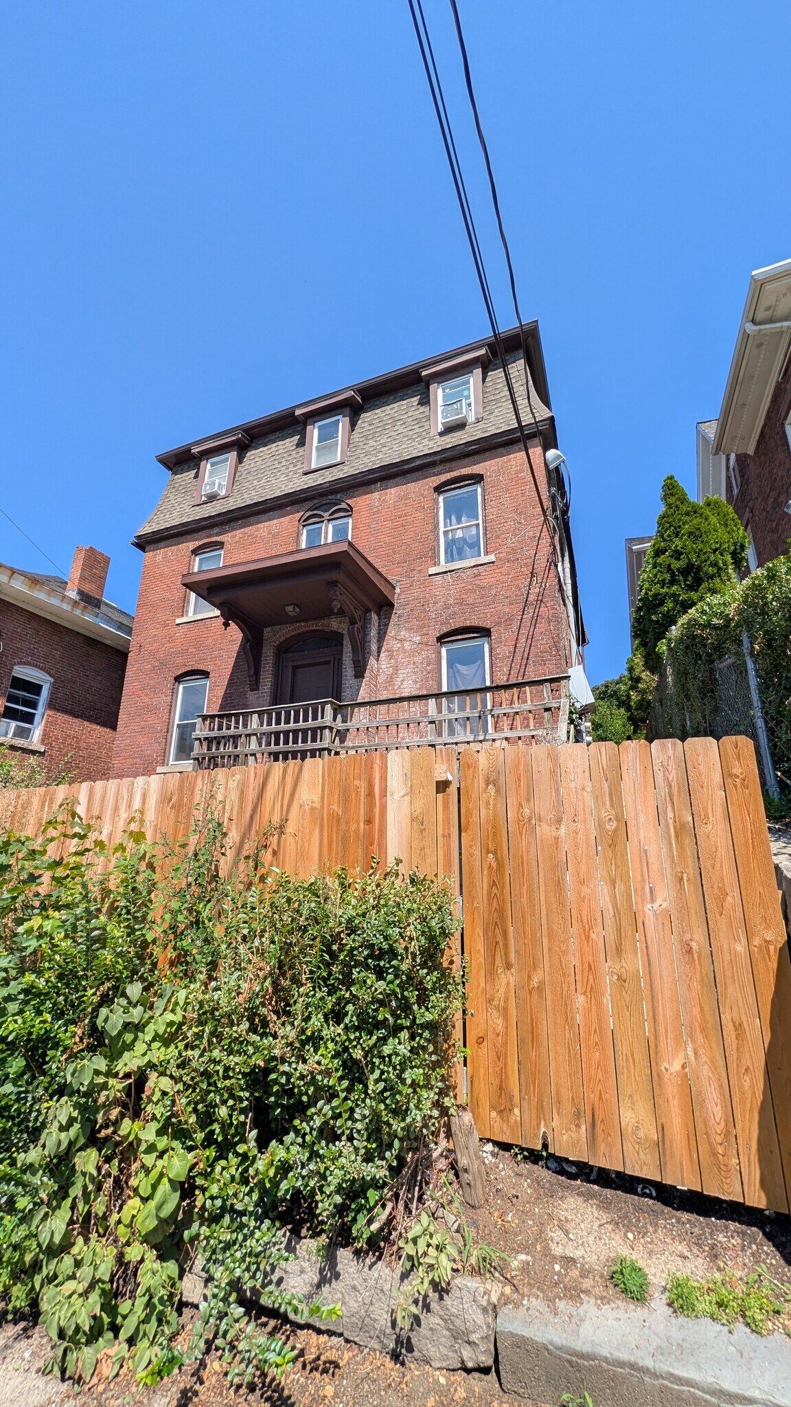 38 Cliff St, Norwich, CT for Sale