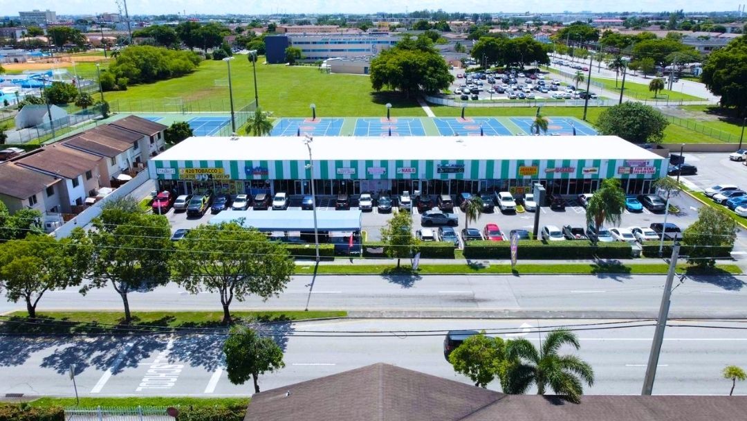 2350 W 60th Pl, Hialeah, FL for Rent