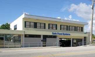 2206-2208 NE 26th St 2206-2208 NE 26th St
