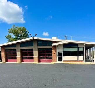 Oswego, IL Retail - 5 S Madison St Oswego, IL Retail - 5 S Madison St