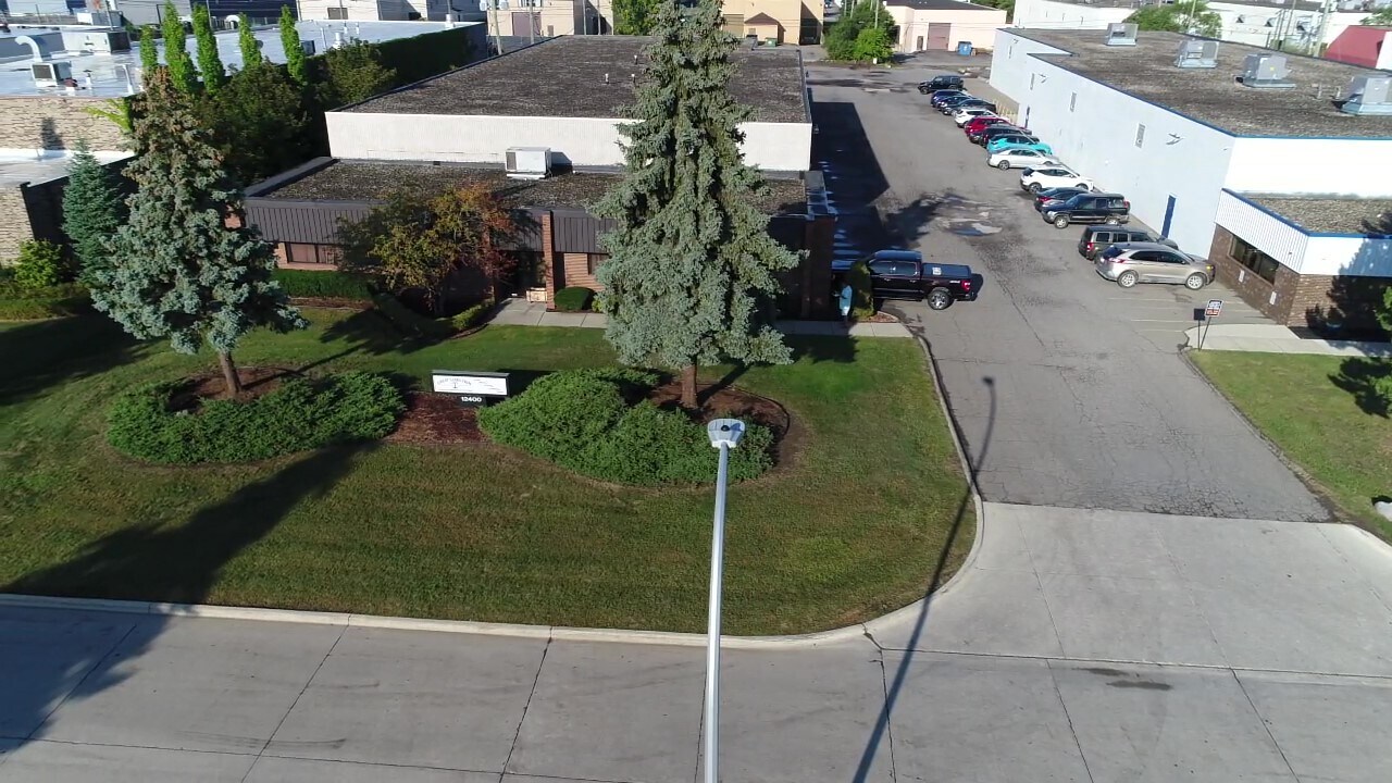 12400 Universal Dr Taylor, MI 48180 Industrial Property for Lease on