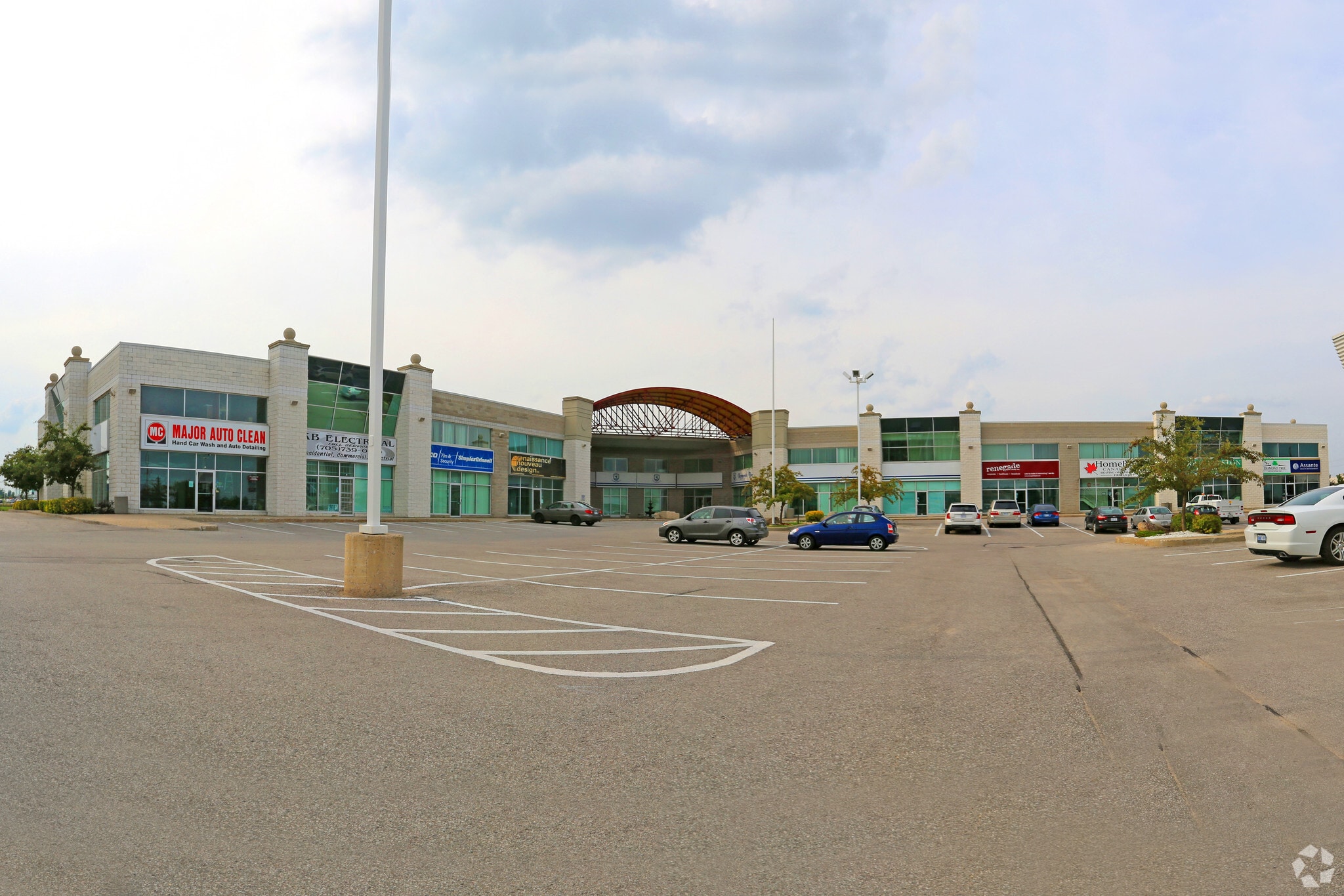 576 Bryne Dr, Barrie, ON for Rent