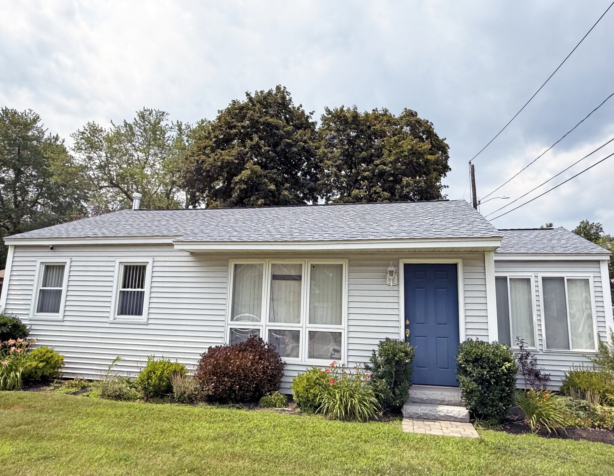 107 W Broadway, Derry, NH for Rent