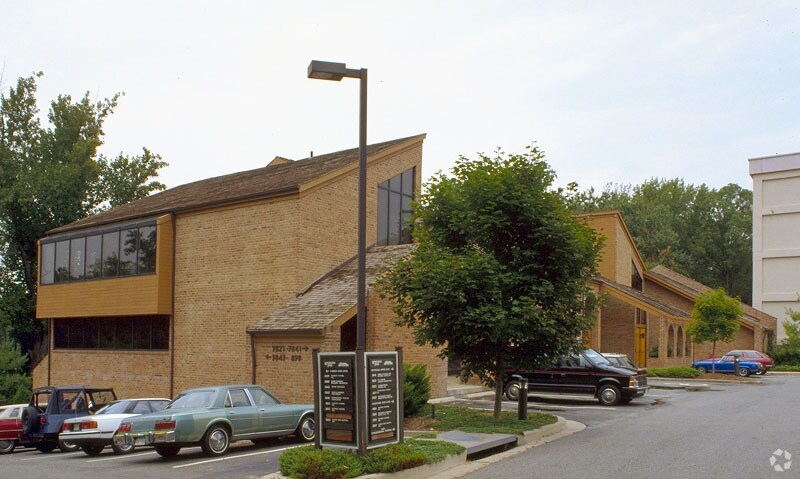 3821-3859 Farragut Ave, Kensington, MD for Rent