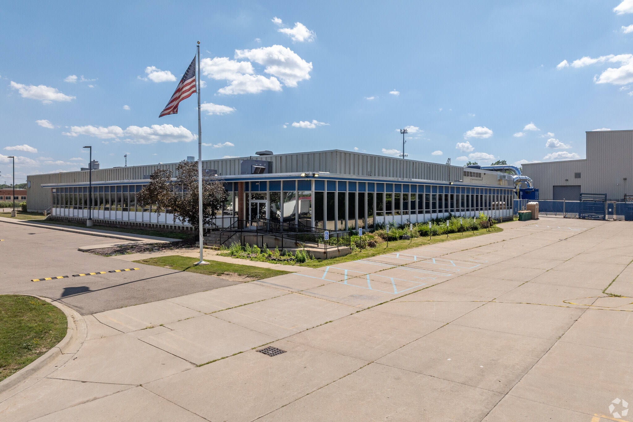 12001 Farmington Rd, Livonia, MI for Rent