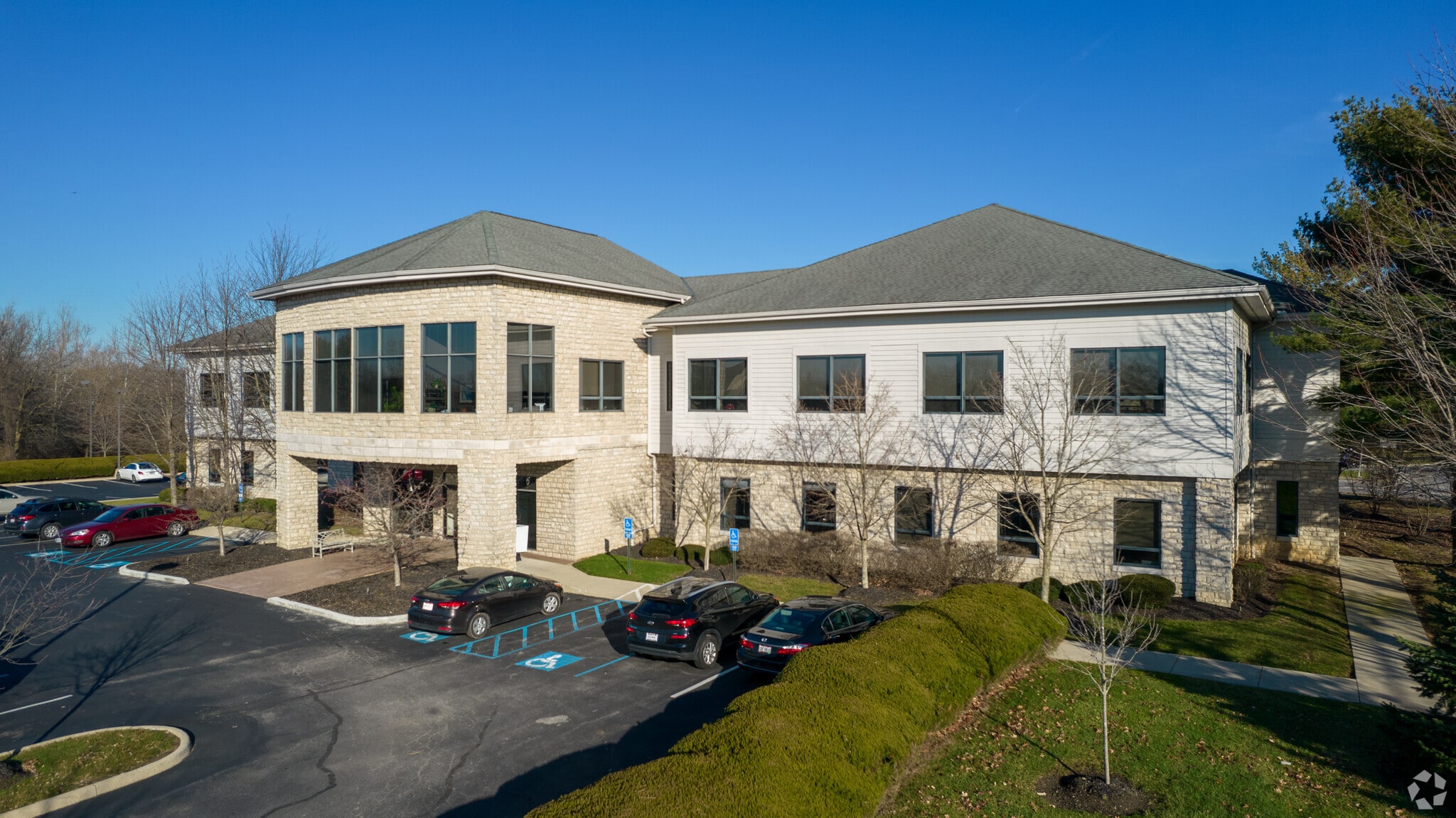 6805 Avery-Muirfield Dr, Dublin, OH for Sale