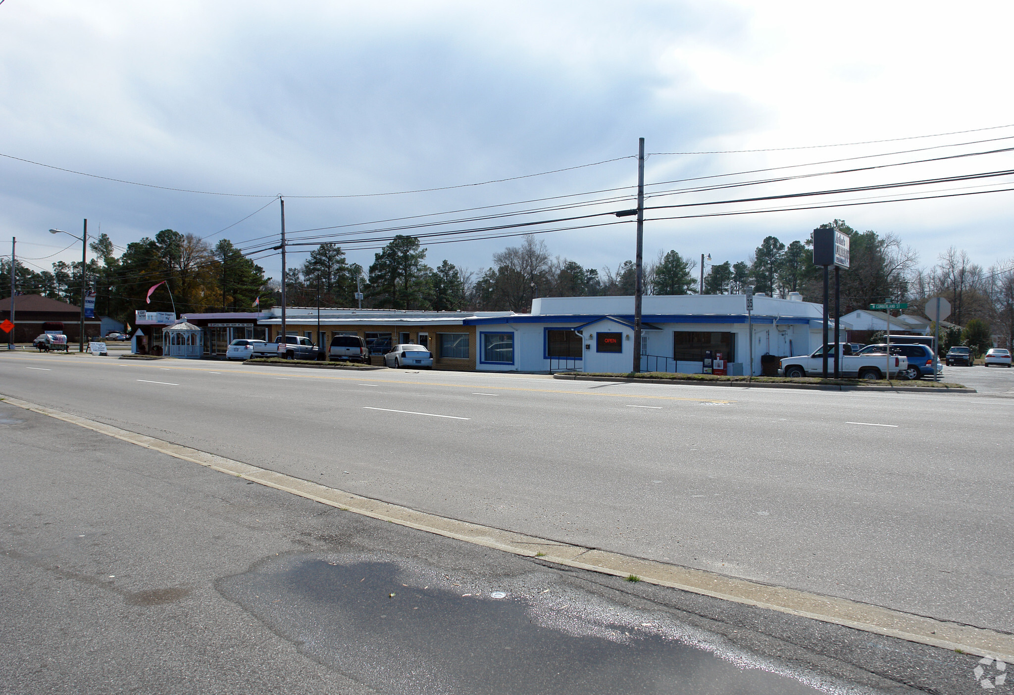 1401-1415 W Cumberland St, Dunn, NC for Sale