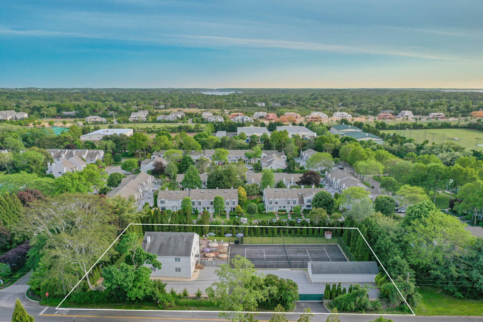 80 Hubbard Ln, Southampton, NY for Sale