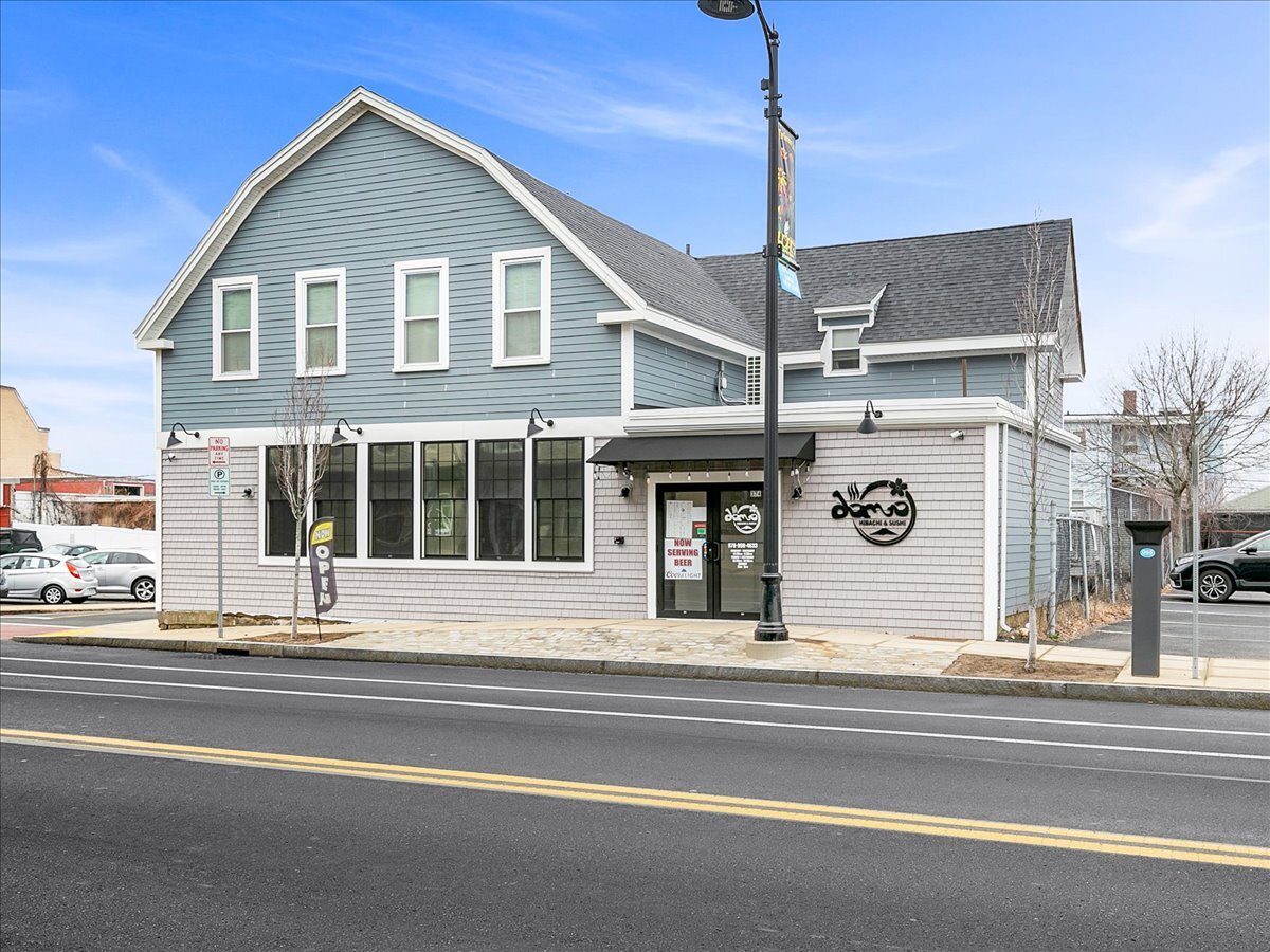 374 Rantoul St, Beverly, MA for Rent